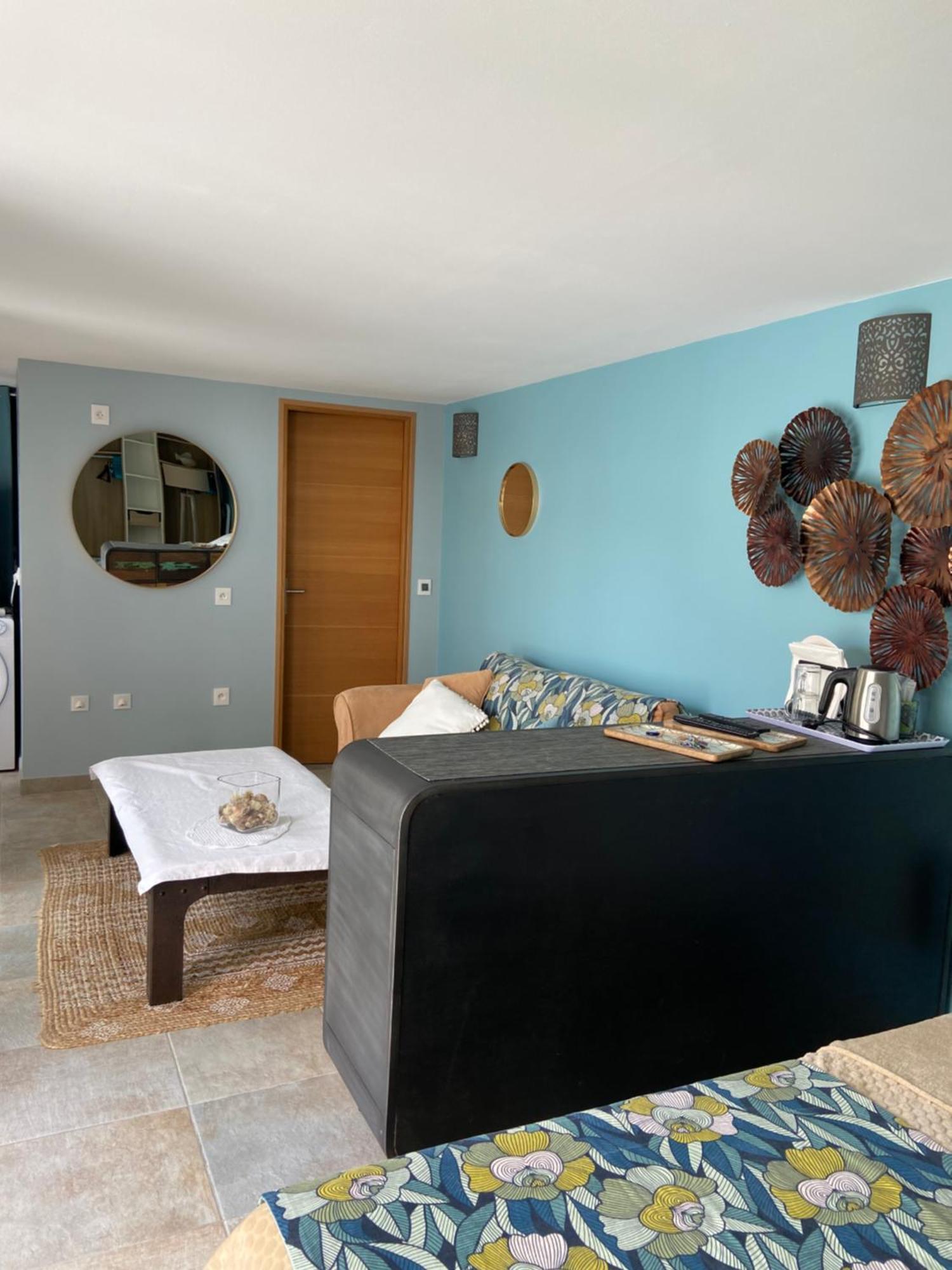 Les Terrasses Des Anthenors Bed & Breakfast Ensues-la-Redonne Ngoại thất bức ảnh